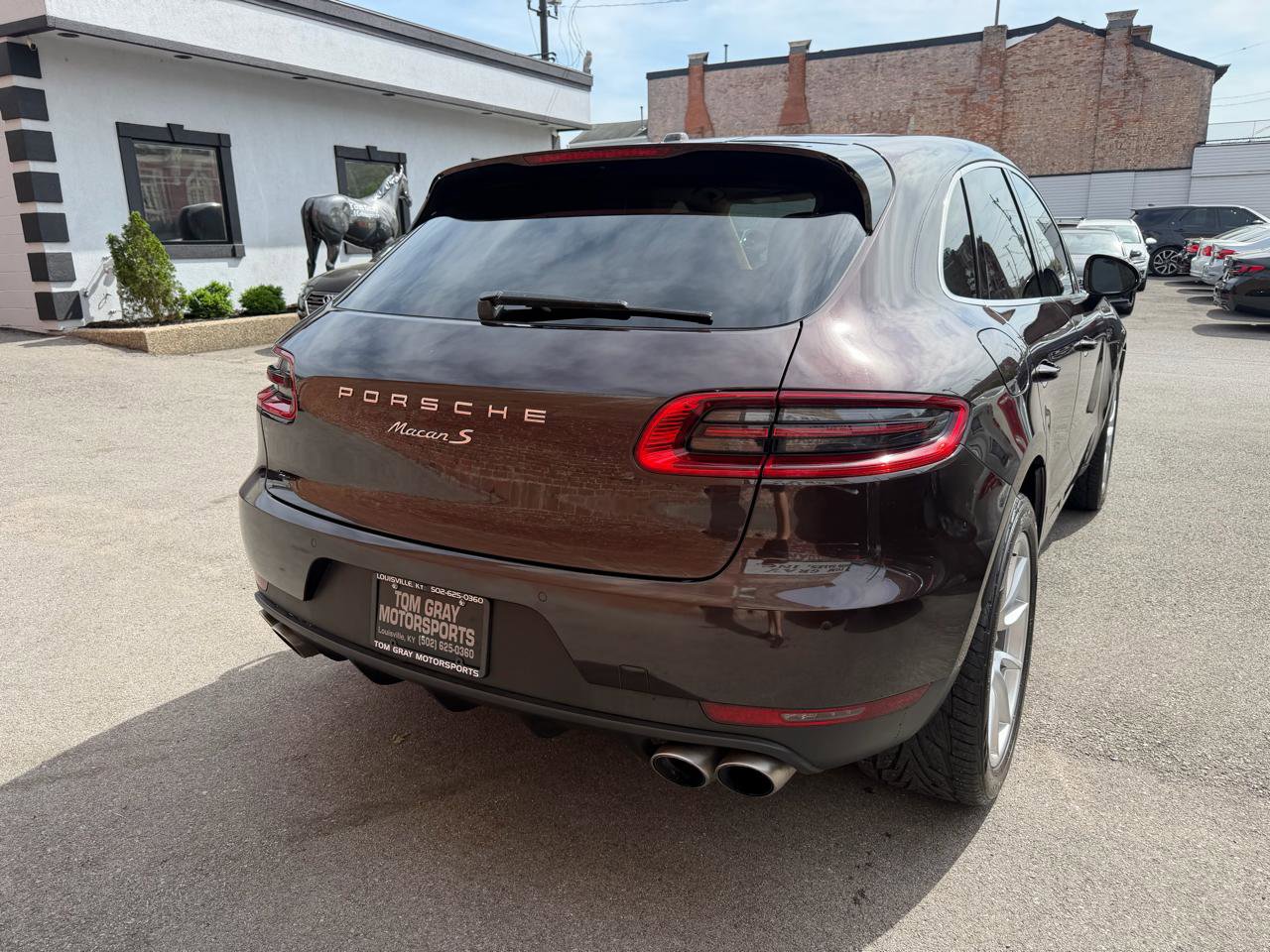 Used 2017 Porsche Macan S AWD/4WD image 3