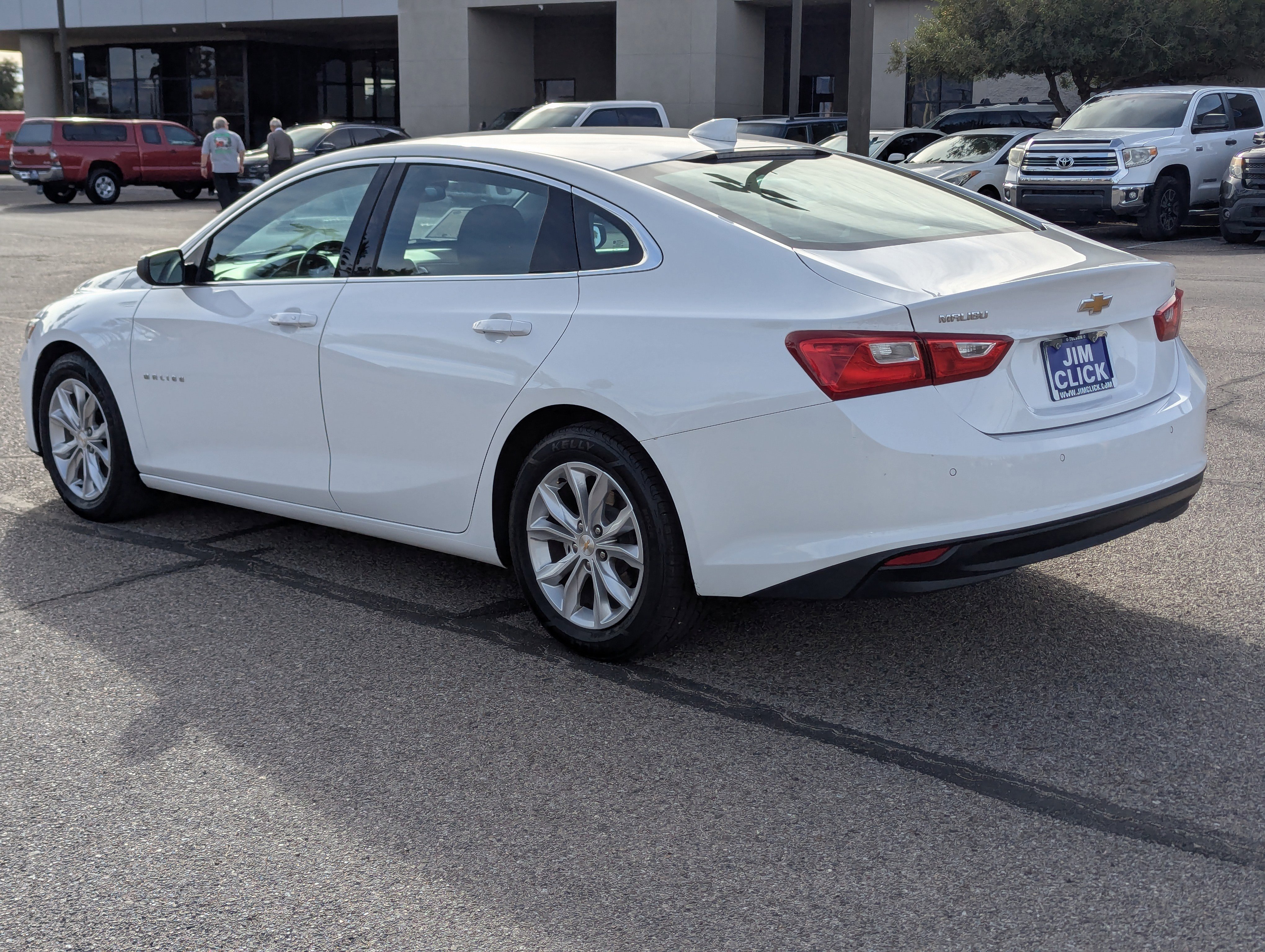 Used 2024 Chevrolet Malibu LT image 4