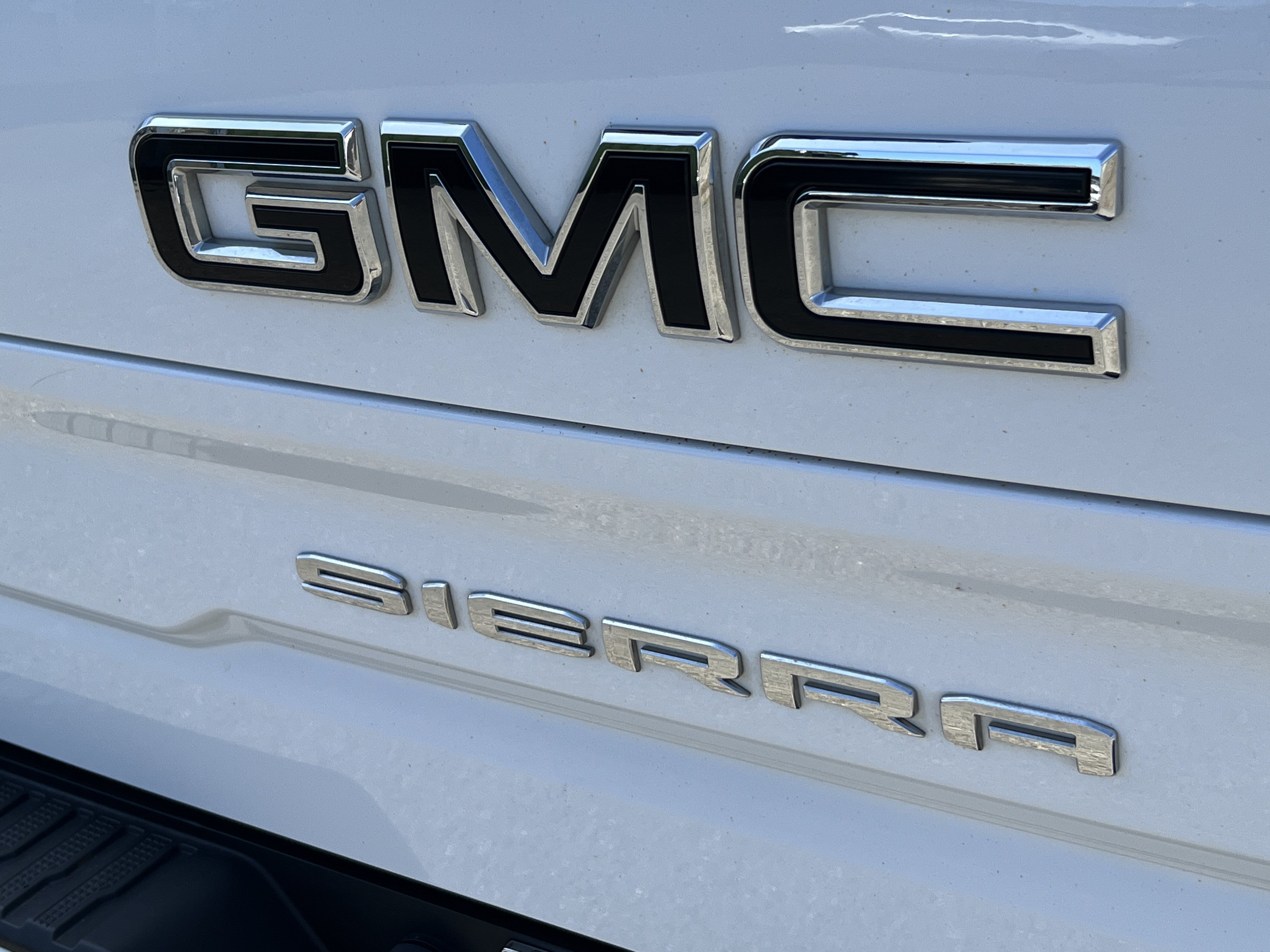 Used 2022 GMC Sierra 1500 Elevation AWD/4WD image 8