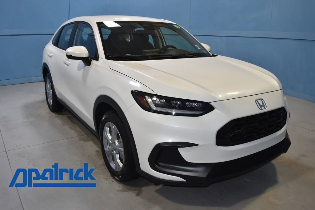 Used 2023 Honda HR-V LX image 1