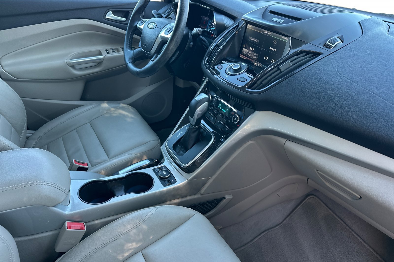 Used 2014 Ford C-MAX SEL w/ Equipment Group 302A FWD image 16
