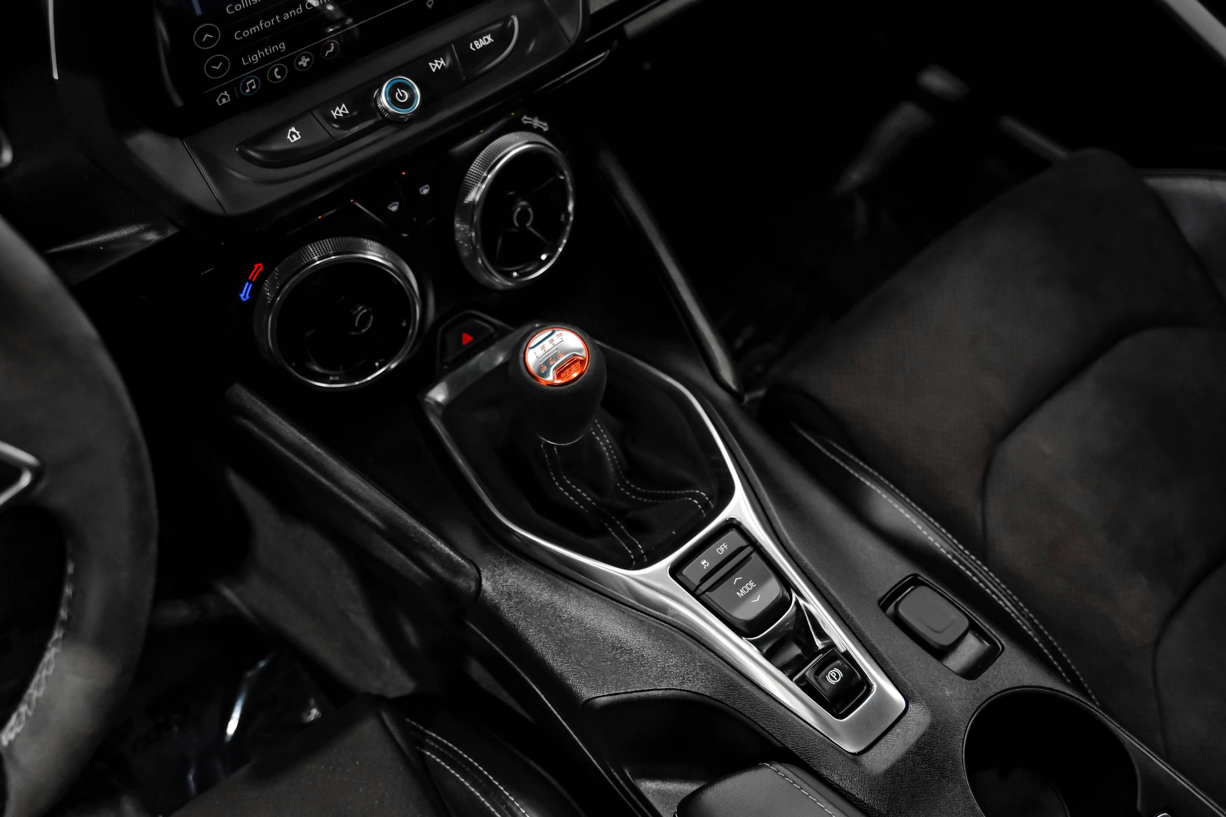 Used 2019 Chevrolet Camaro SS RWD image 29