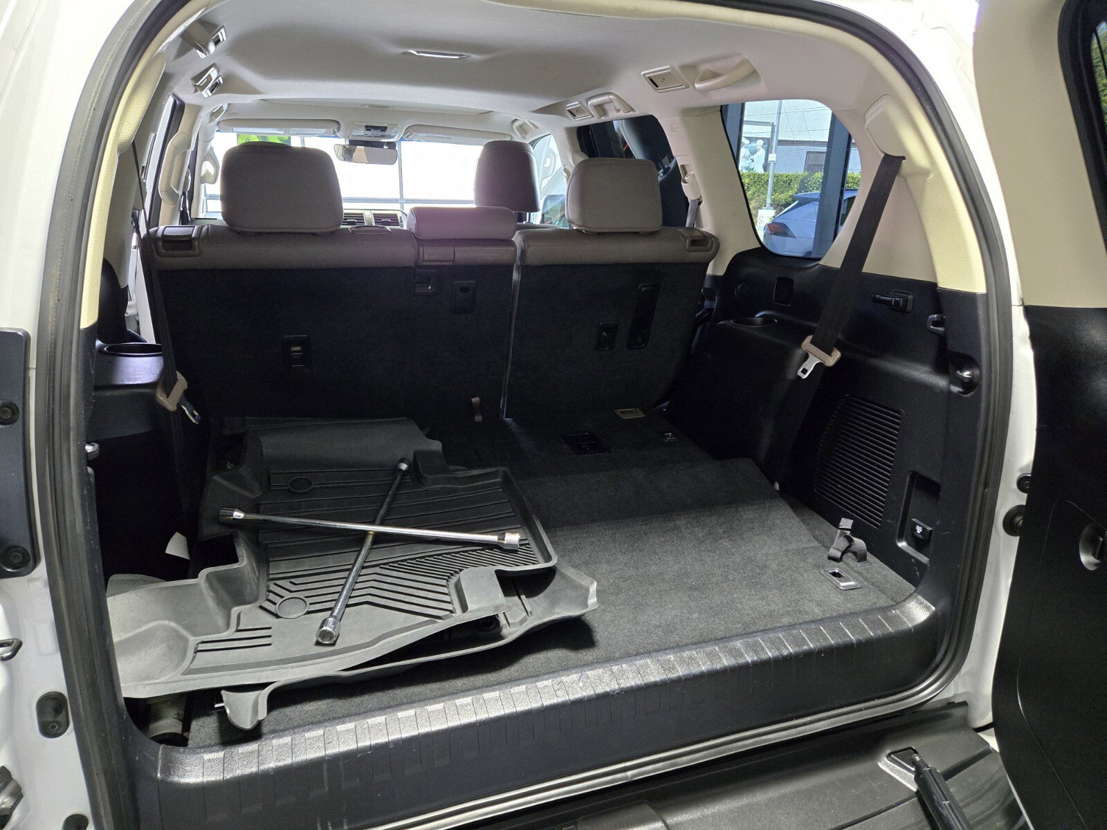 Used 2020 Lexus GX 460 Premium image 15