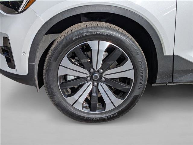 Certified 2023 Volvo XC40 Recharge Plus image 9