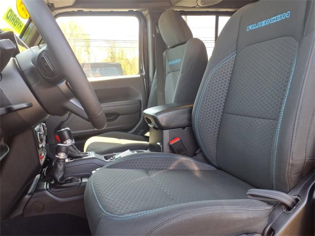 Used 2024 Jeep Wrangler Unlimited Rubicon 4xe image 18