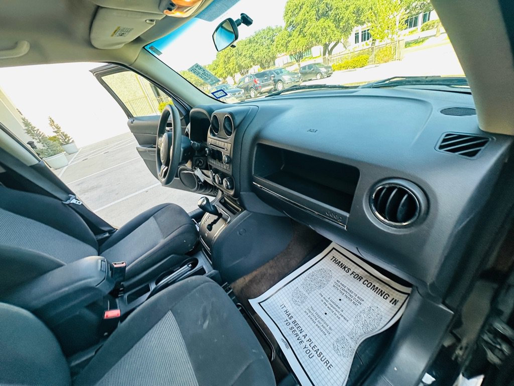 Used 2014 Jeep Patriot Sport w/ Power Value Group FWD image 24