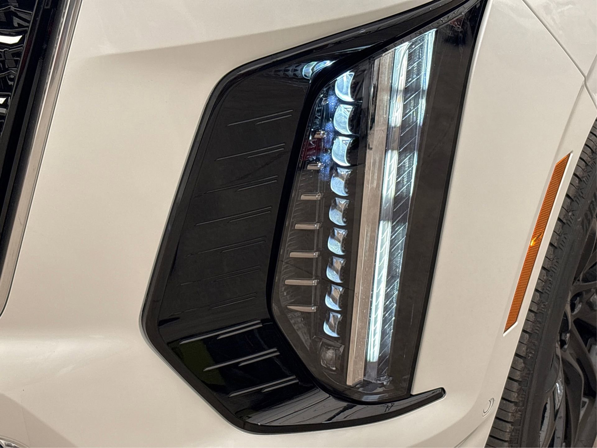 New 2025 Cadillac Escalade ESV Premium Luxury image 22