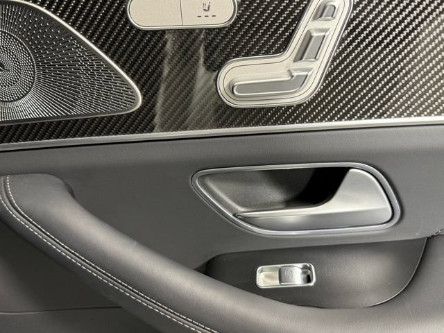 Used 2025 Mercedes-Benz GLS 63 AMG 4MATIC image 33