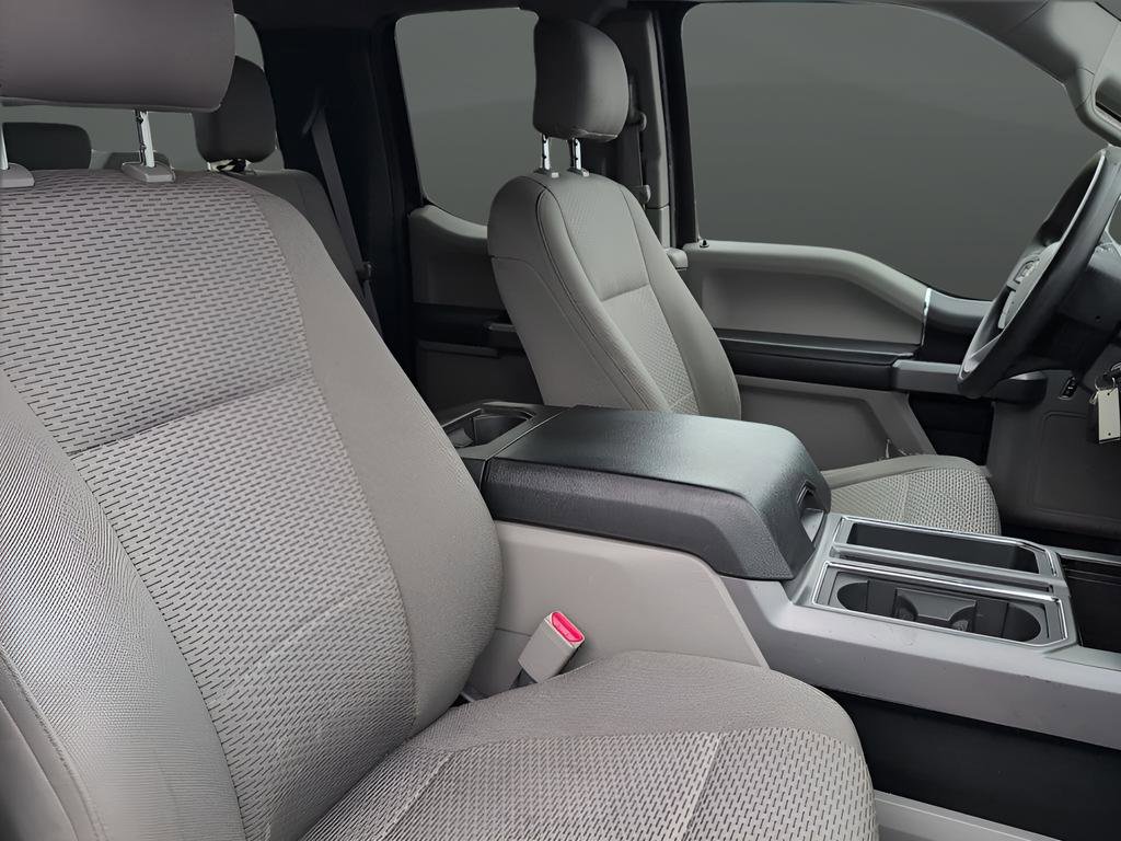 Used 2015 Ford F150 XLT w/ Trailer Tow Package image 27