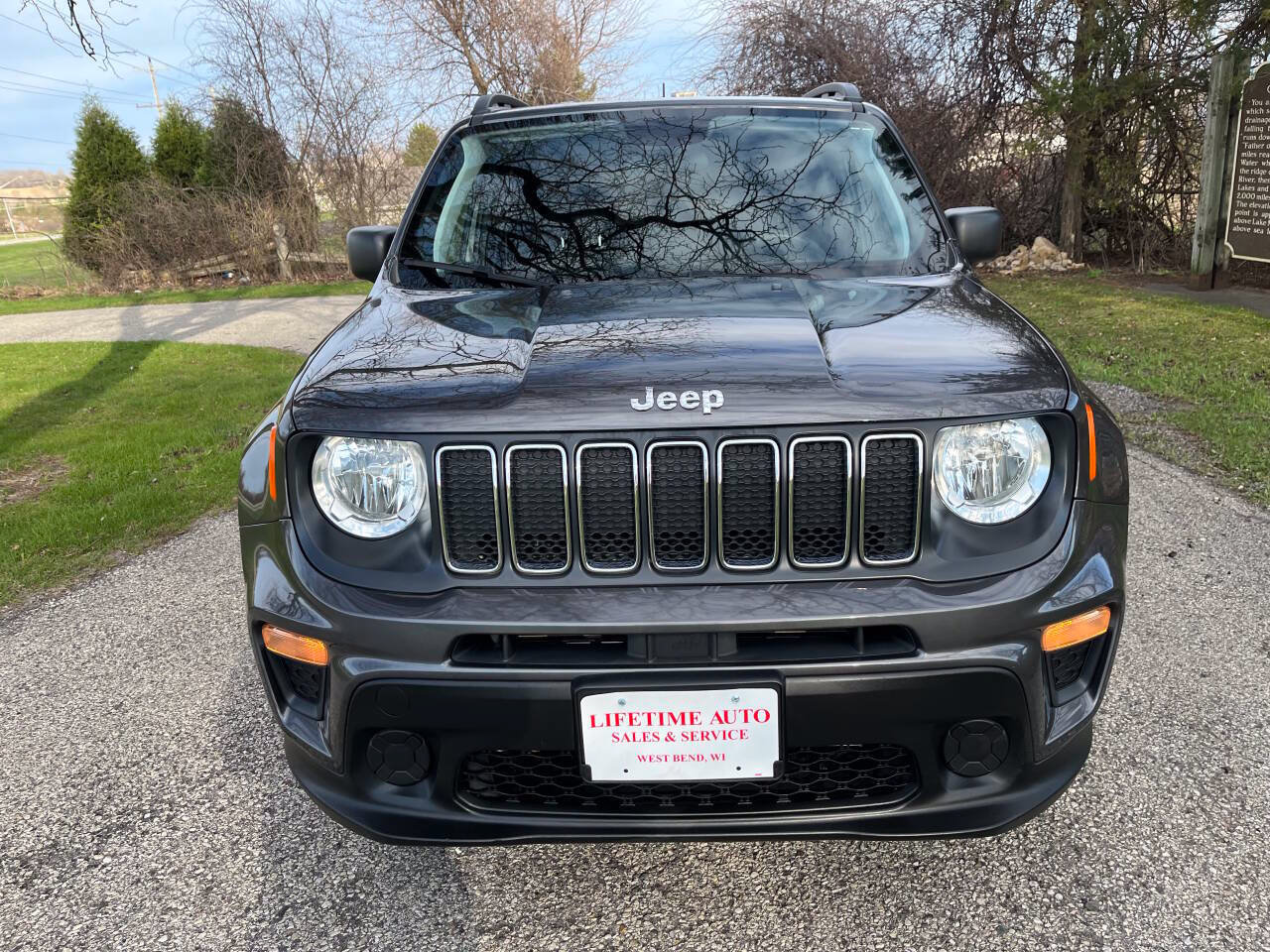 Used 2019 Jeep Renegade Sport w/ Sport Appearance Group AWD/4WD image 8