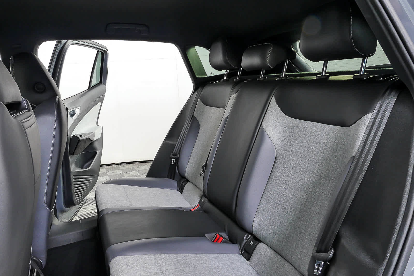 Certified 2023 Volkswagen ID.4 2WD image 24
