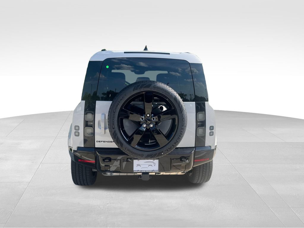 New 2026 Land Rover Defender 110 X-Dynamic SE AWD/4WD image 4