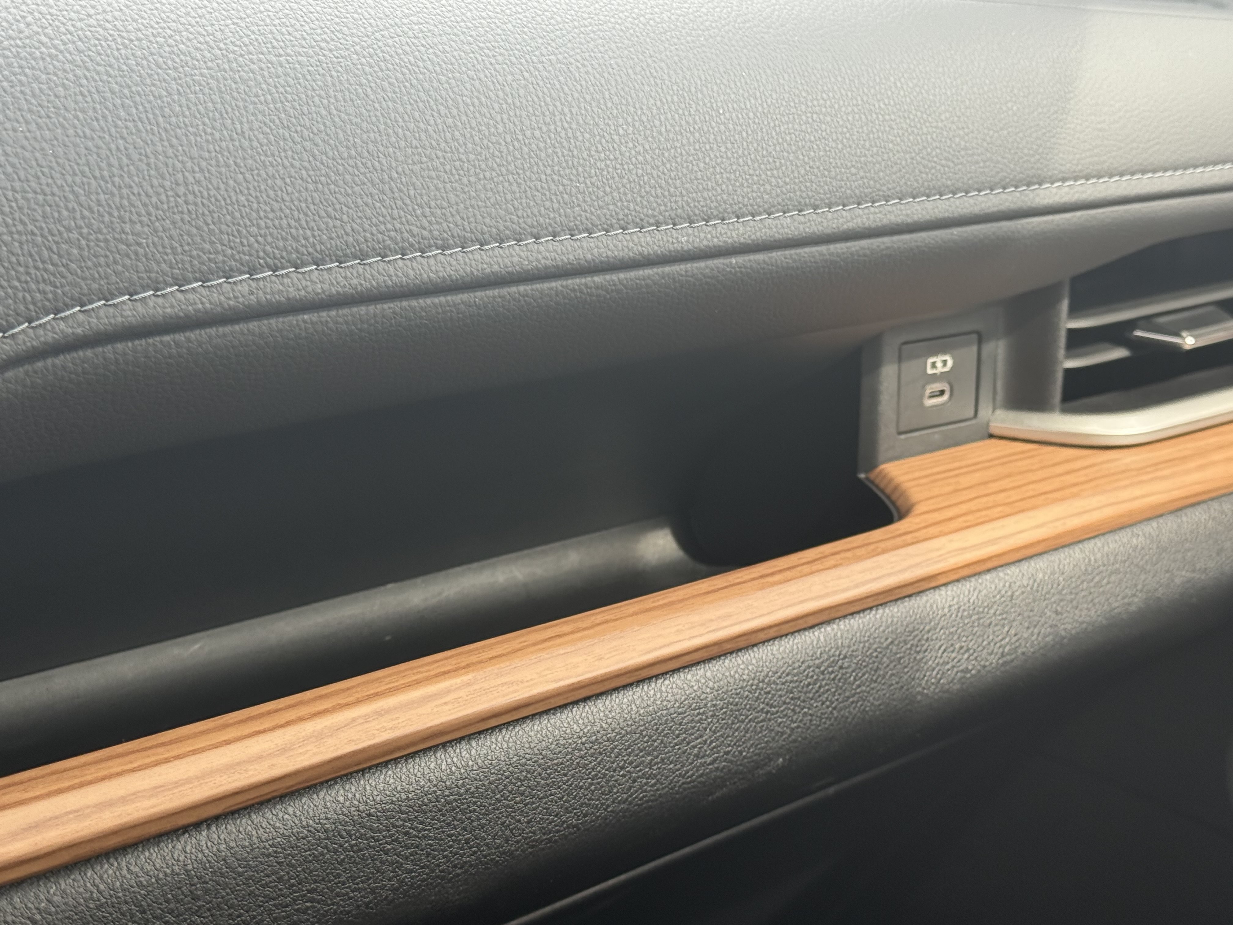 Certified 2024 Toyota Grand Highlander AWD image 17