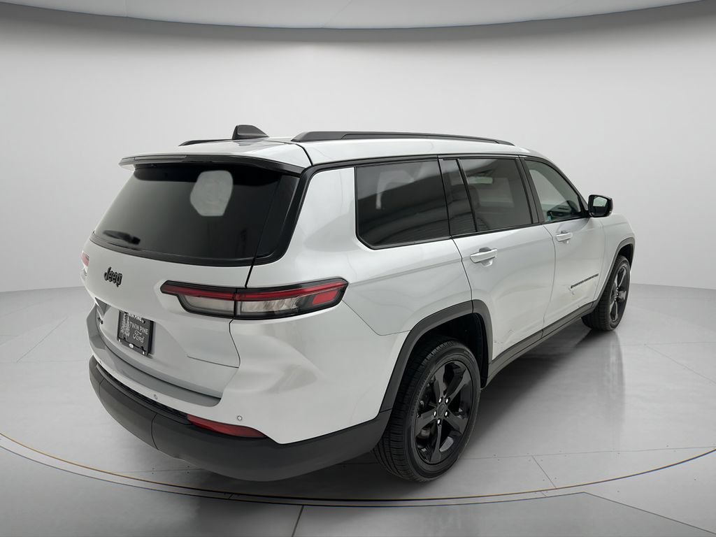 Used 2023 Jeep Grand Cherokee L Laredo AWD/4WD image 4