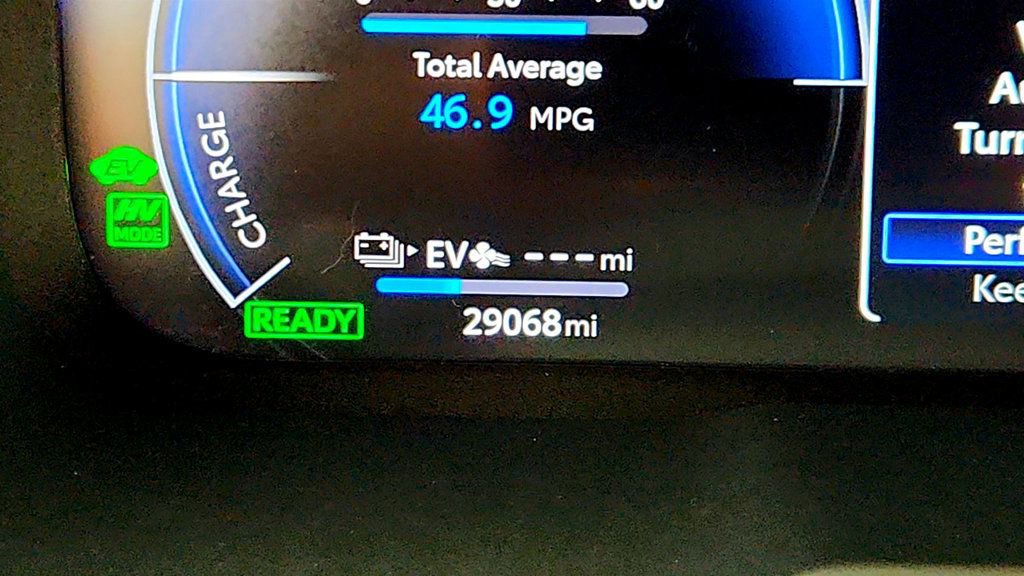 Used 2023 Toyota RAV4 XSE w/ Weather Package image 16