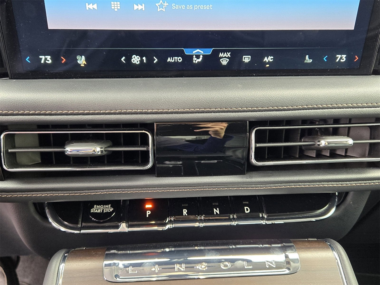 Used 2025 Lincoln Aviator Reserve w/ Equipment Group 201A image 16