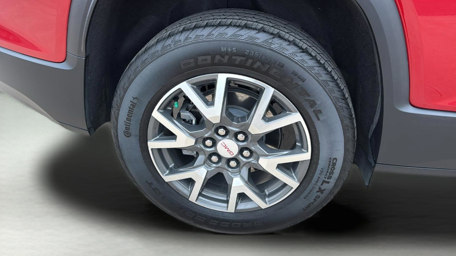 Used 2023 GMC Acadia SLE w/ Driver Convenience Package image 11