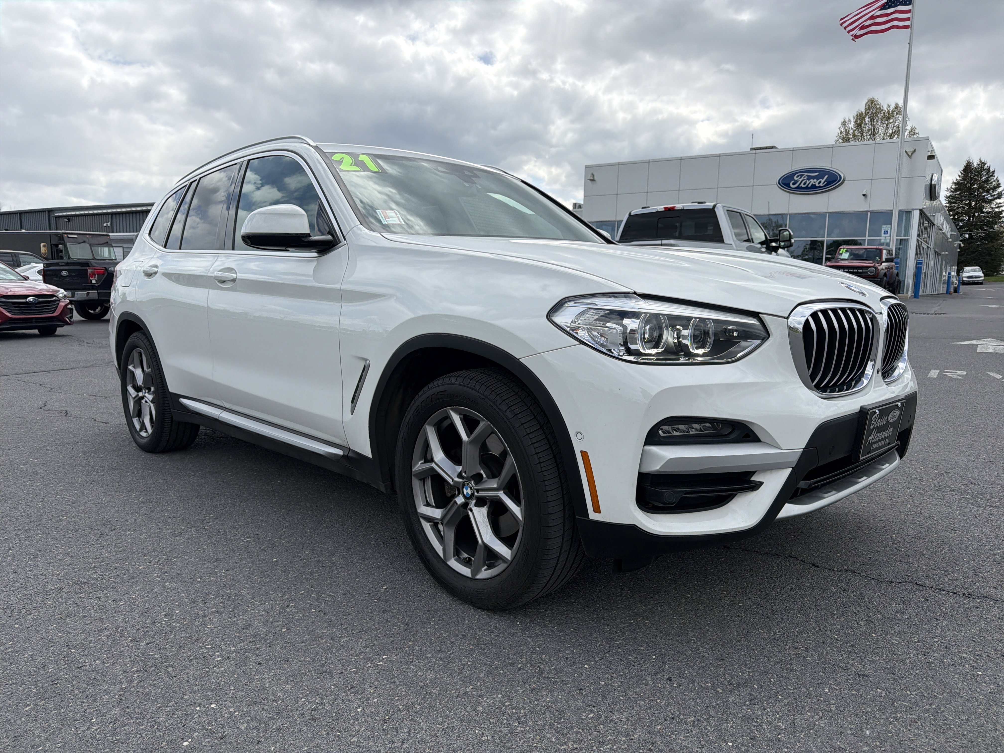 Used 2021 BMW X3 xDrive30i w/ Premium Package image 1