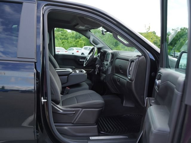 Used 2020 Chevrolet Silverado 1500 LT AWD/4WD image 16