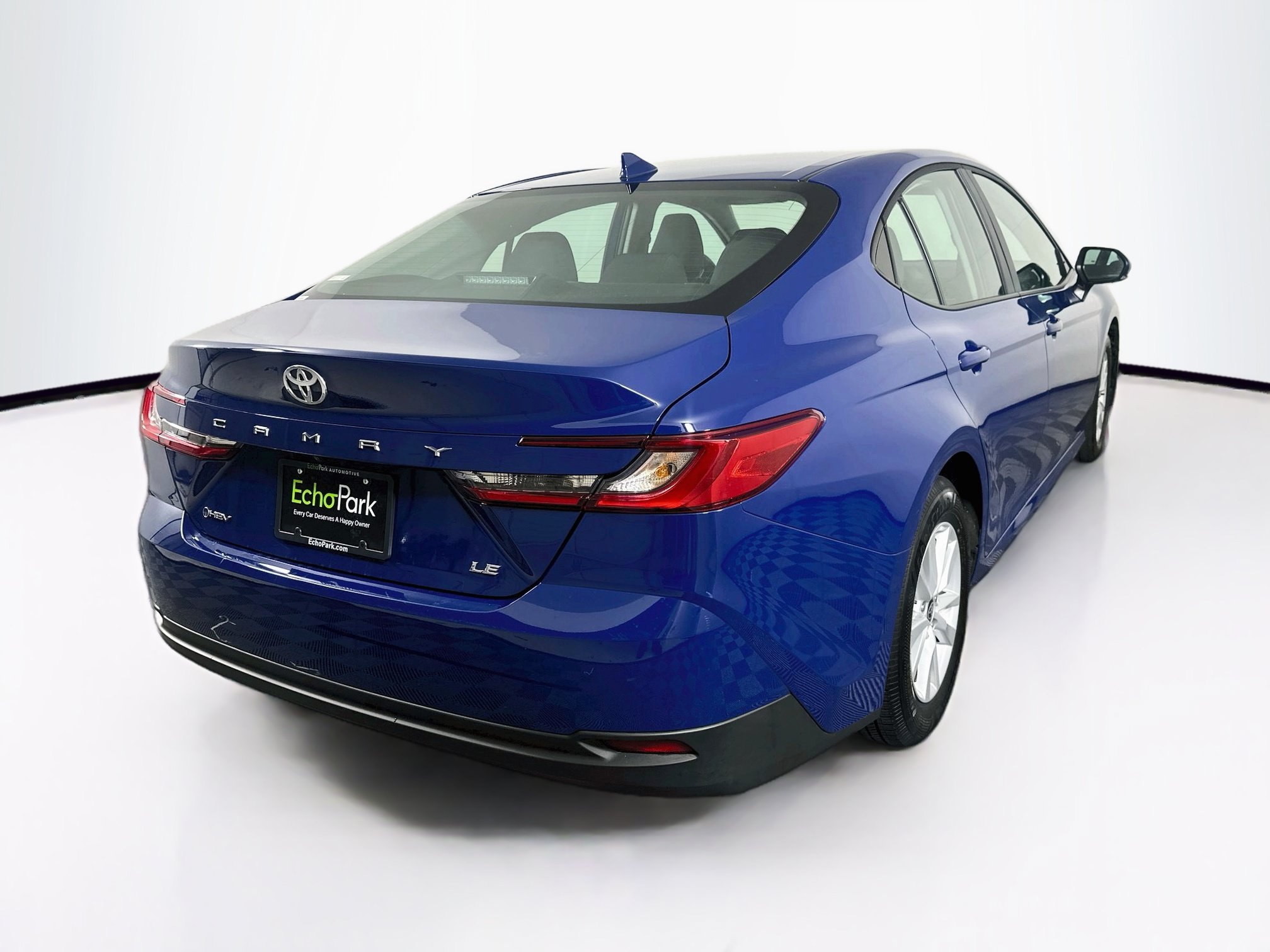 Used 2026 Toyota Camry LE FWD image 9