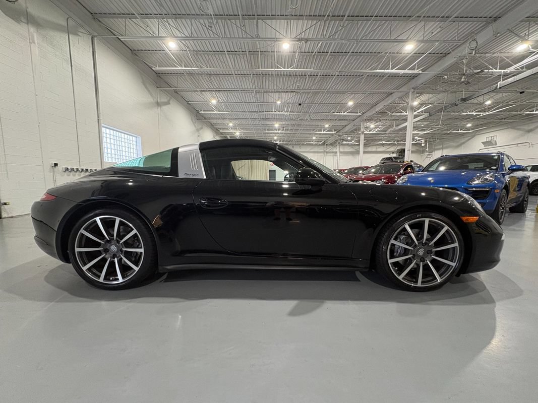 Used 2016 Porsche 911 Targa 4 AWD/4WD image 8