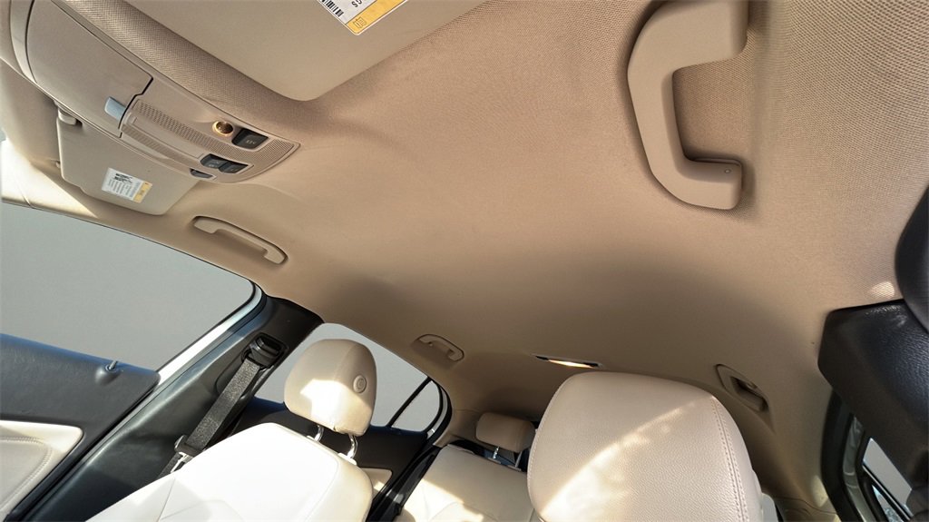 Used 2015 Mercedes-Benz GLA 250 4MATIC image 17