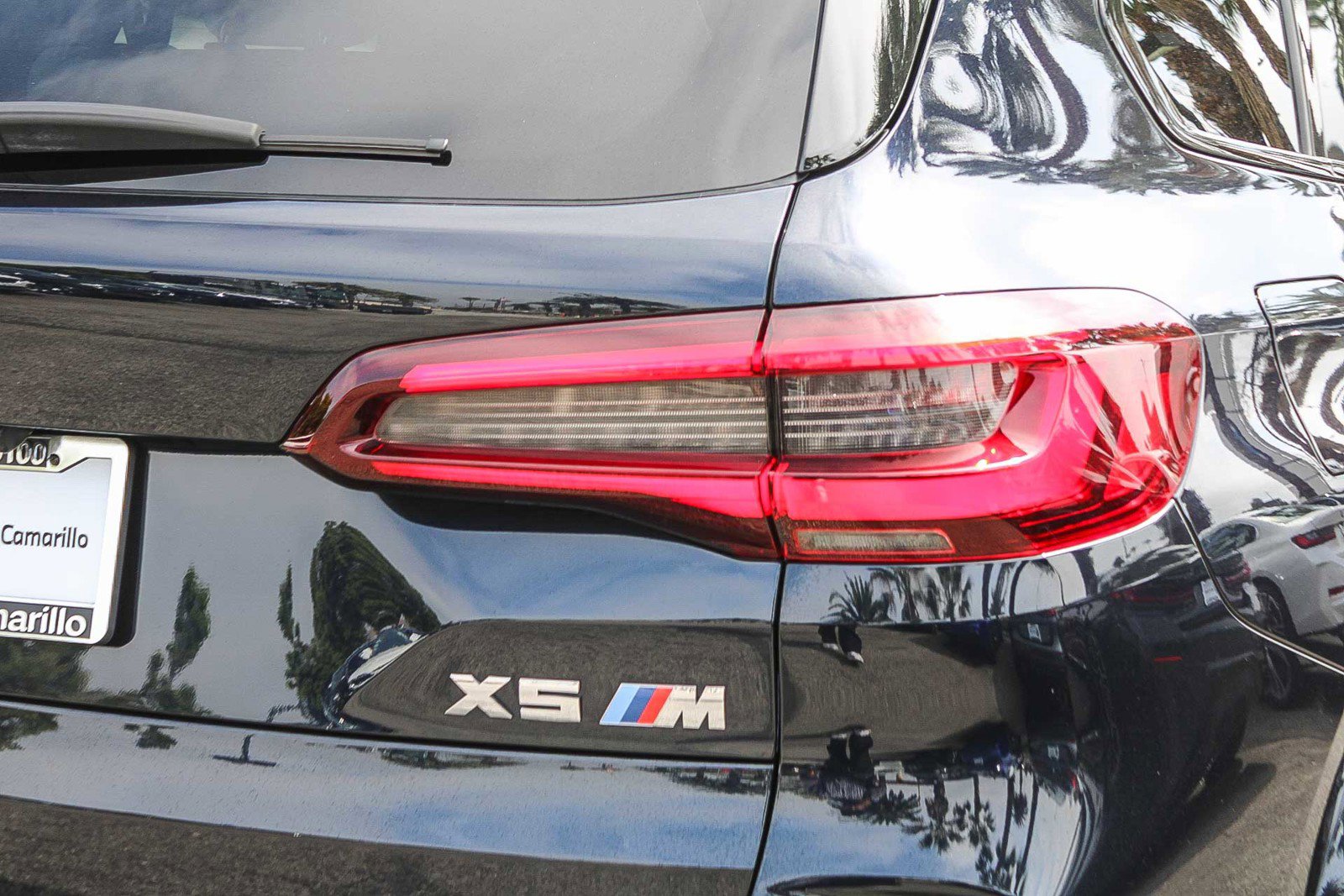 Used 2021 BMW X5 M w/ Executive Package image 7