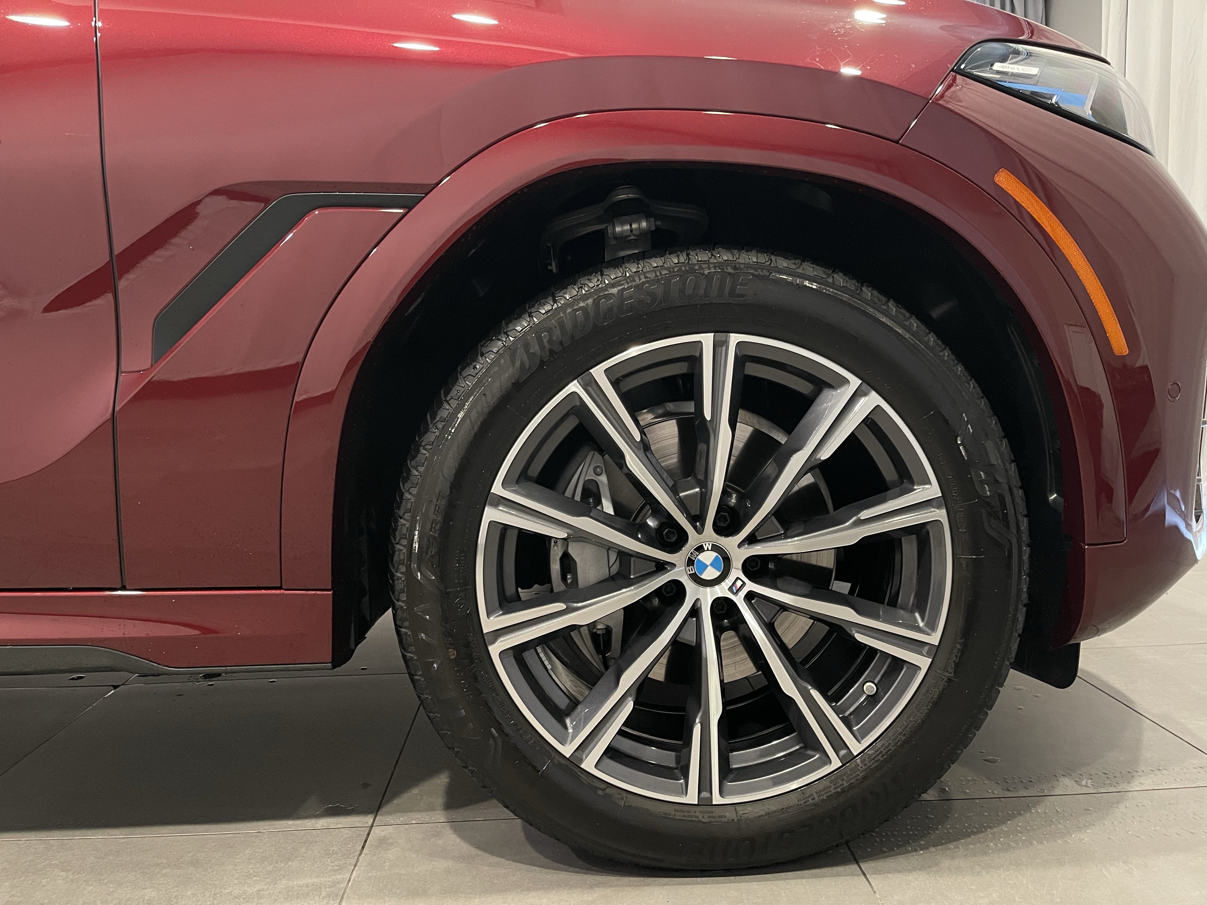 Used 2027 BMW X6 xDrive40i AWD/4WD image 10