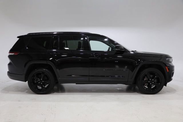 Used 2023 Jeep Grand Cherokee L Laredo AWD/4WD image 9