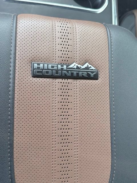 Certified 2024 Chevrolet Silverado 2500 High Country w/ Technology Package AWD/4WD image 40