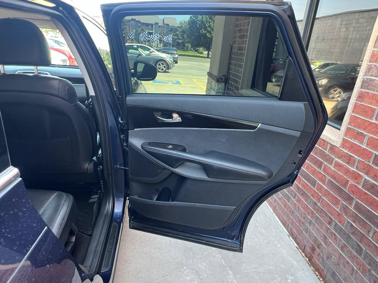 Used 2019 Kia Sorento EX FWD image 59
