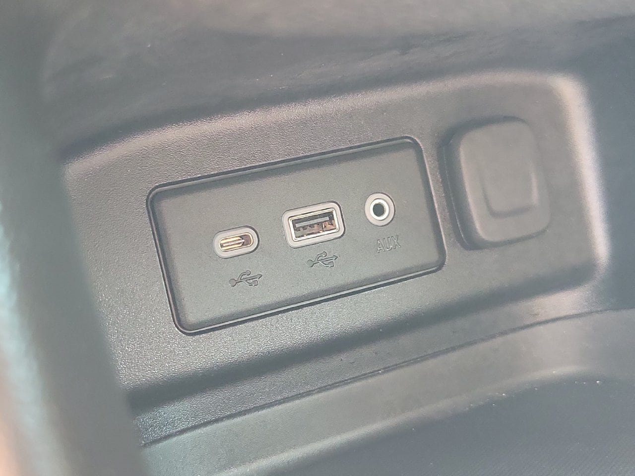 Used 2019 Chevrolet Equinox LT FWD image 28