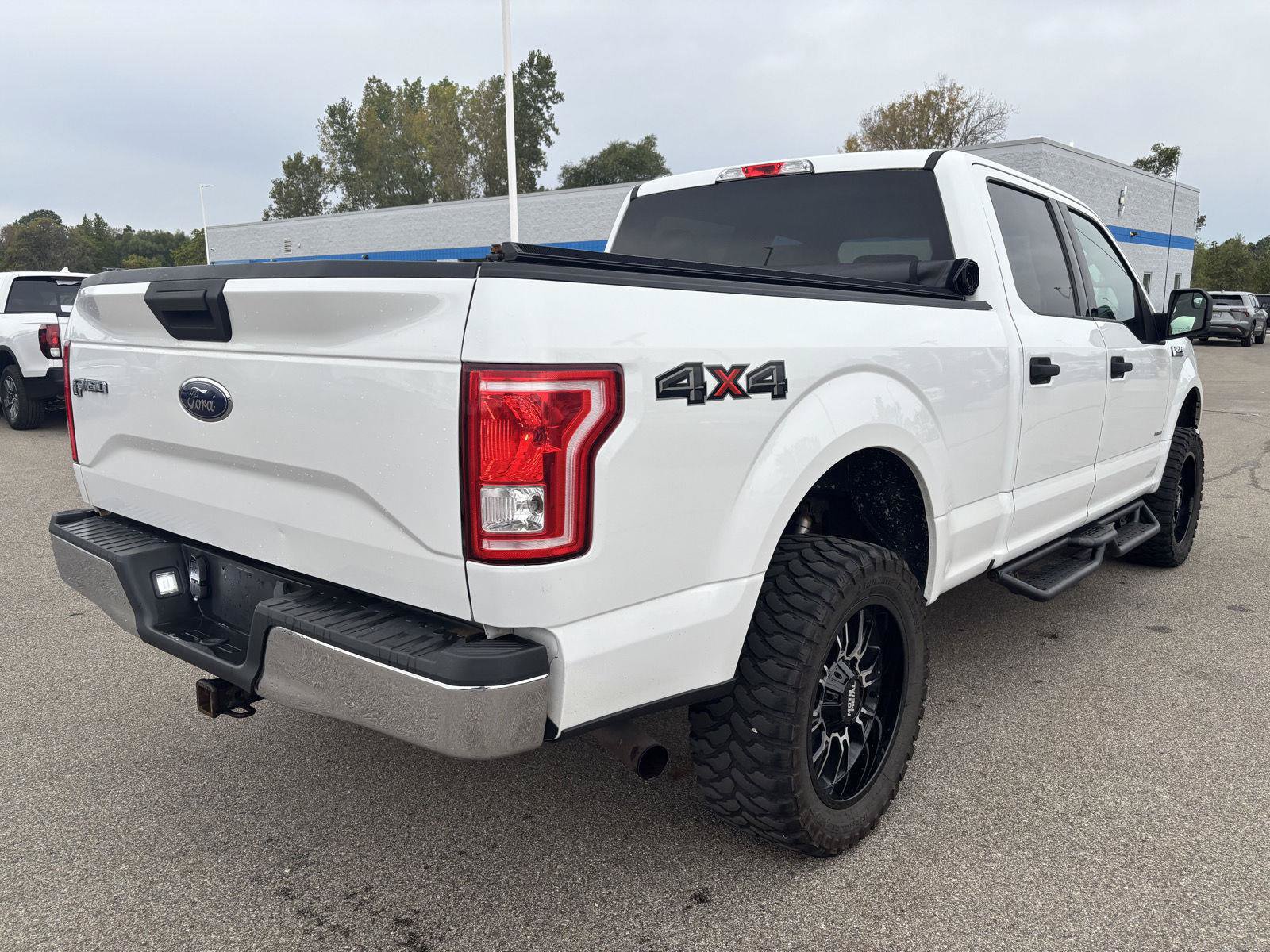 Used 2017 Ford F150 XLT AWD/4WD image 7