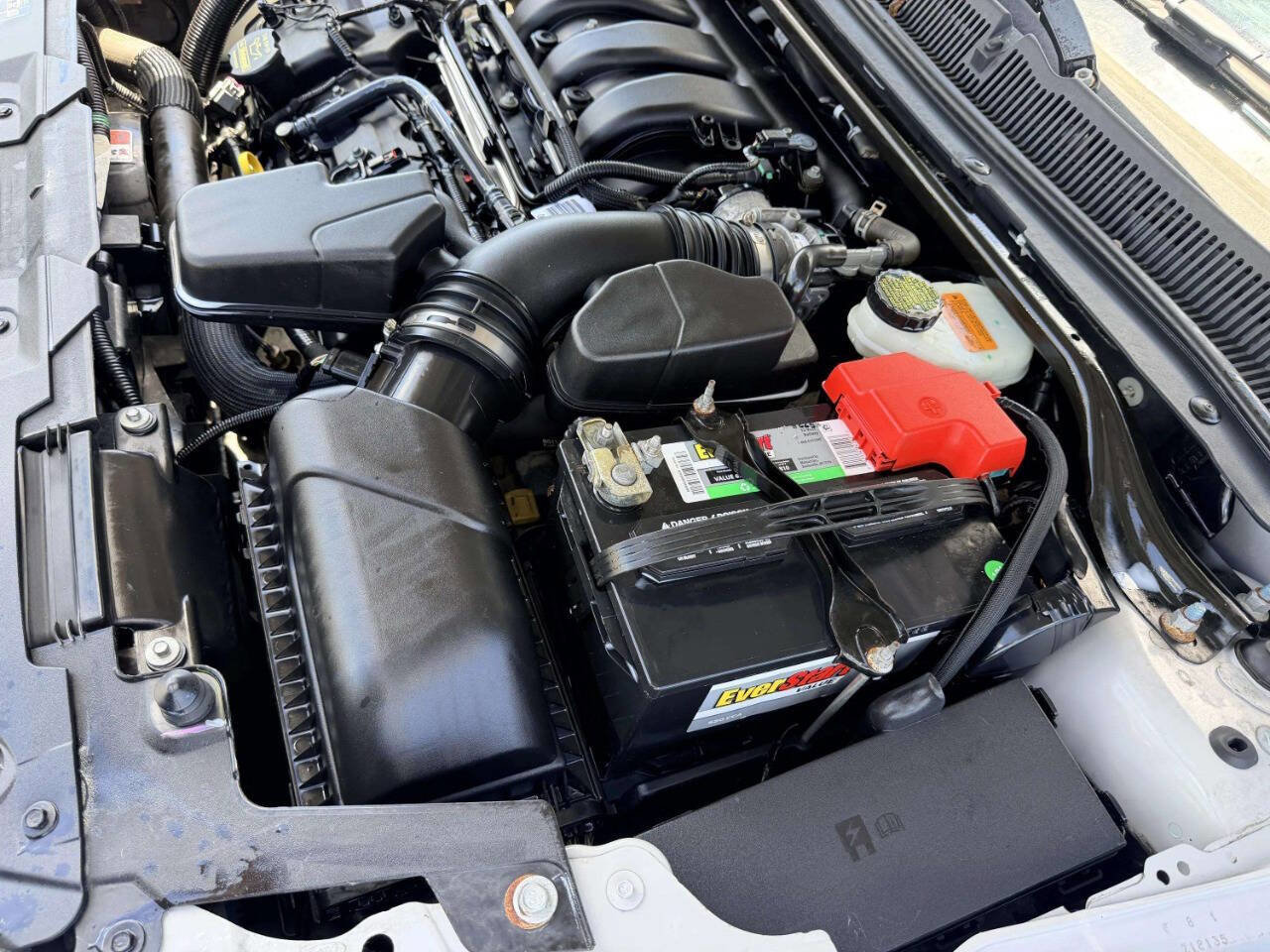 Used 2013 Ford Taurus SEL FWD image 14