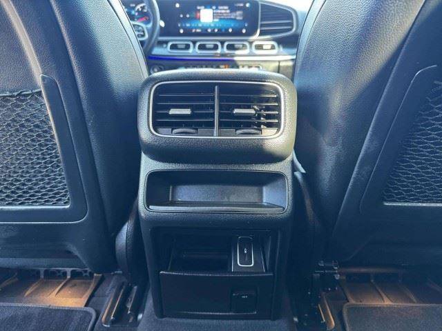 Used 2020 Mercedes-Benz GLE 450 4MATIC w/ Premium Package image 38