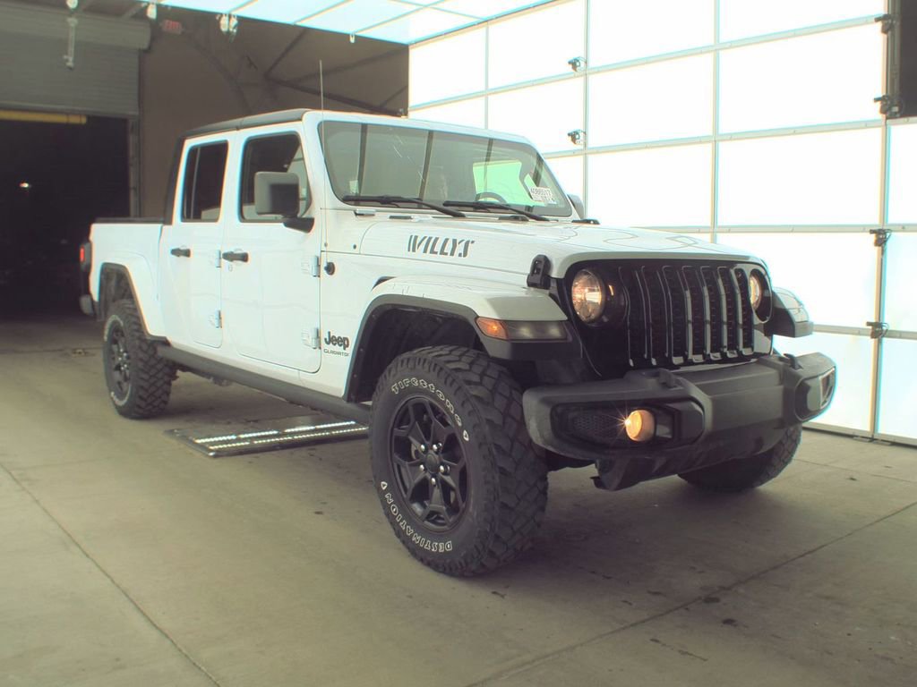 Used 2022 Jeep Gladiator Mojave AWD/4WD image 3