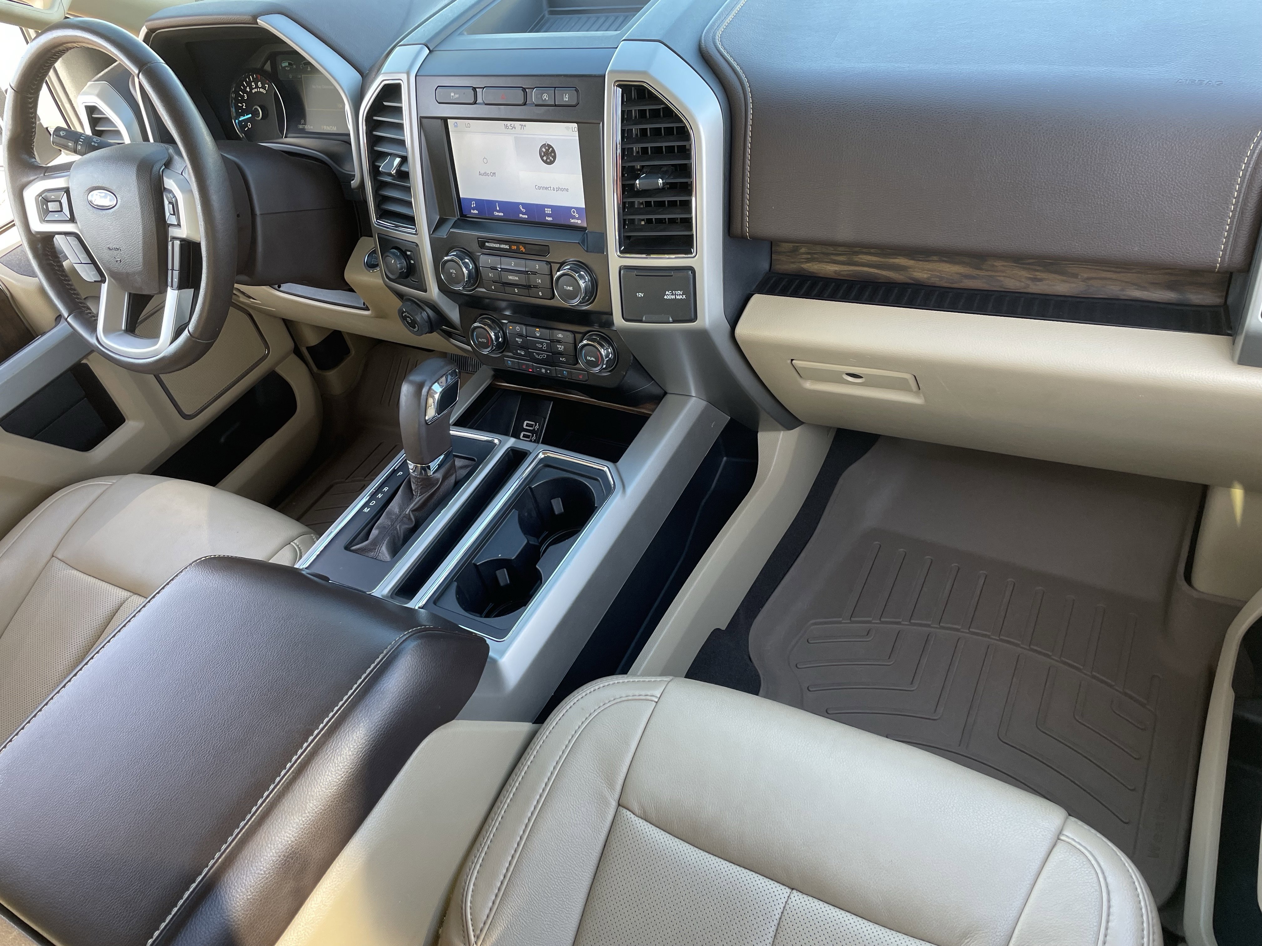 Used 2020 Ford F150 Lariat w/ Trailer Tow Package image 11