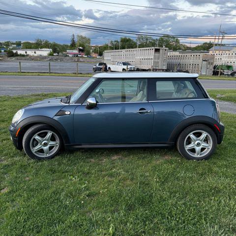 Used 2009 MINI Cooper Hardtop FWD image 4