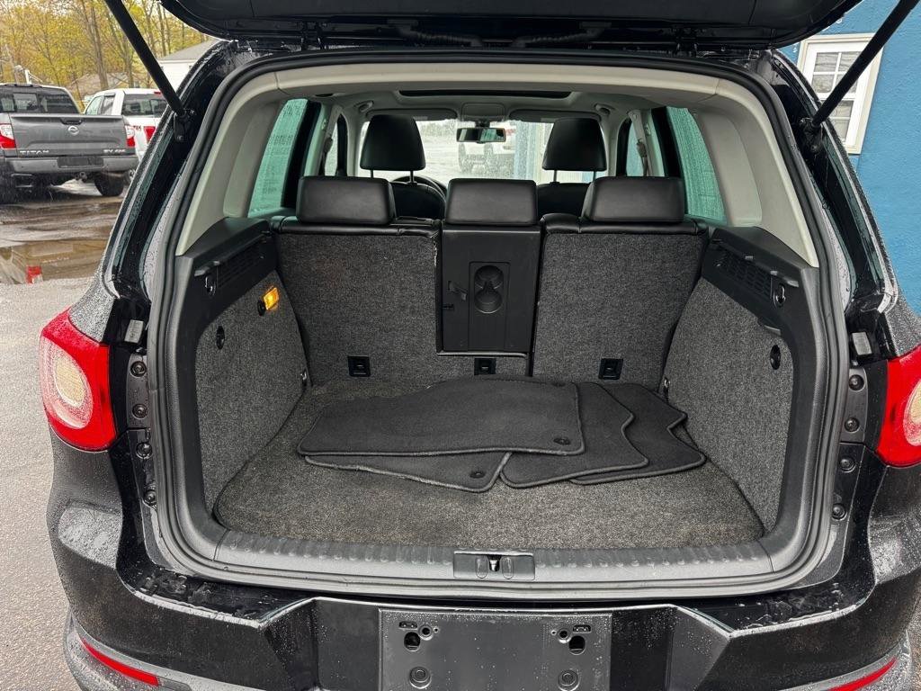 Used 2011 Volkswagen Tiguan S AWD/4WD image 16