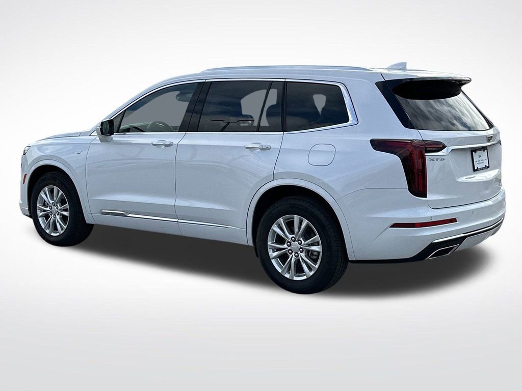 New 2025 Cadillac XT6 Luxury FWD image 5