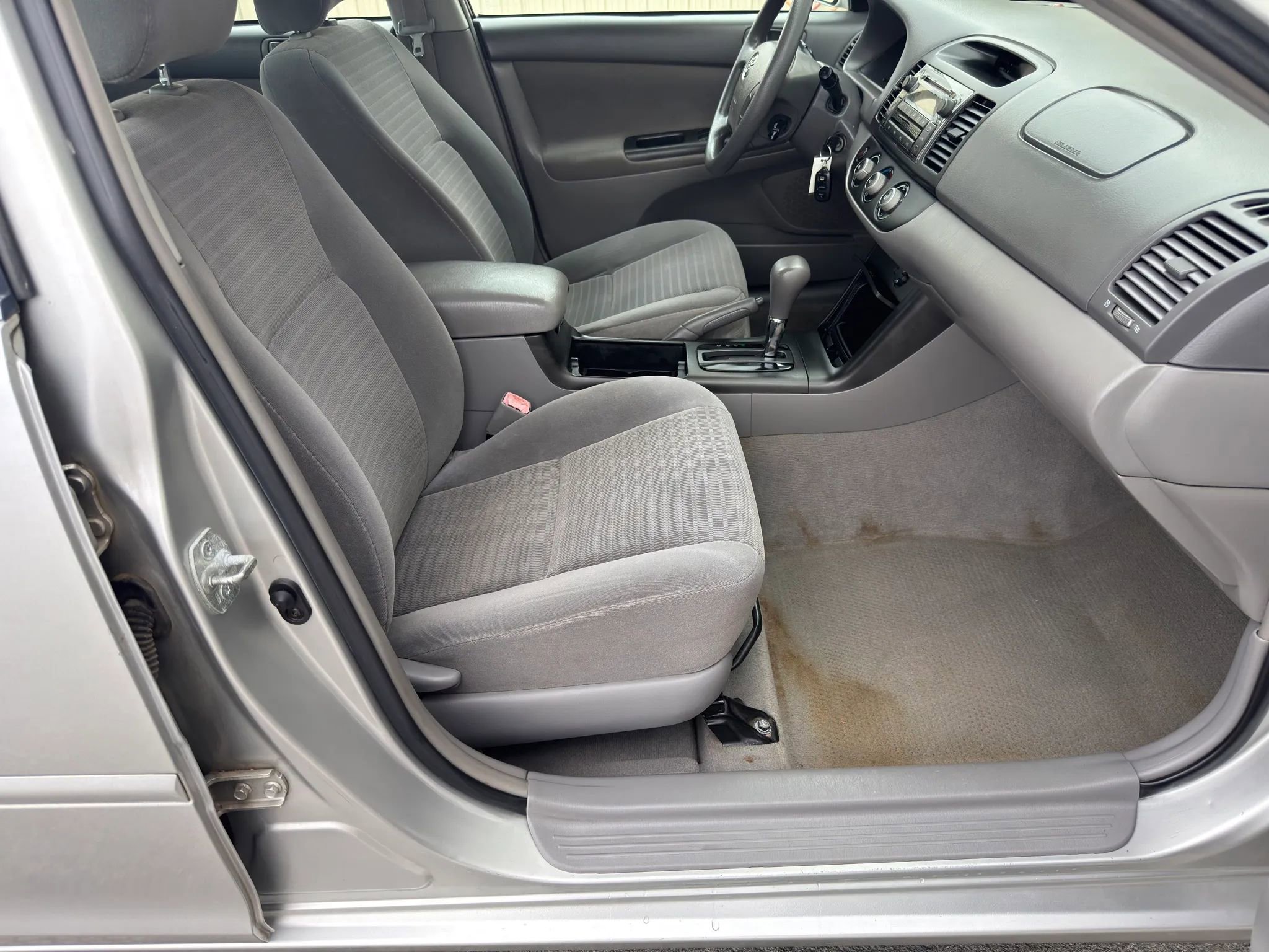 Used 2006 Toyota Camry LE FWD image 15