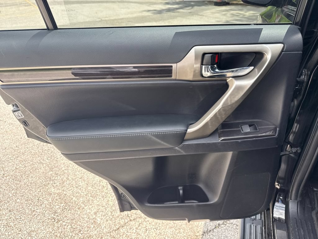 Used 2020 Lexus GX 460 Premium w/ Premium Package AWD/4WD image 26