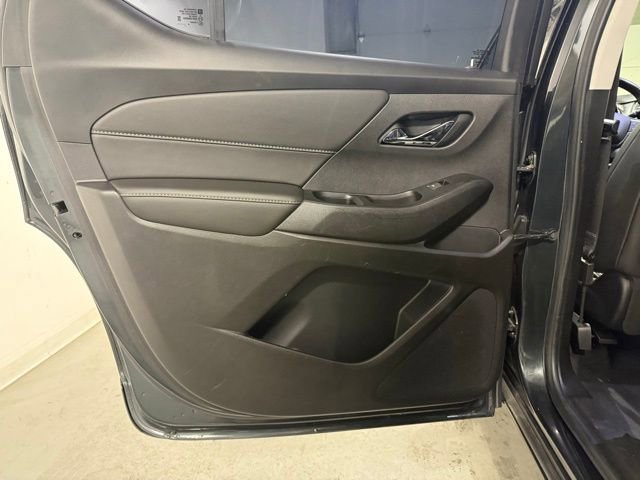 Used 2020 Chevrolet Traverse LT w/ LT Premium Package image 23