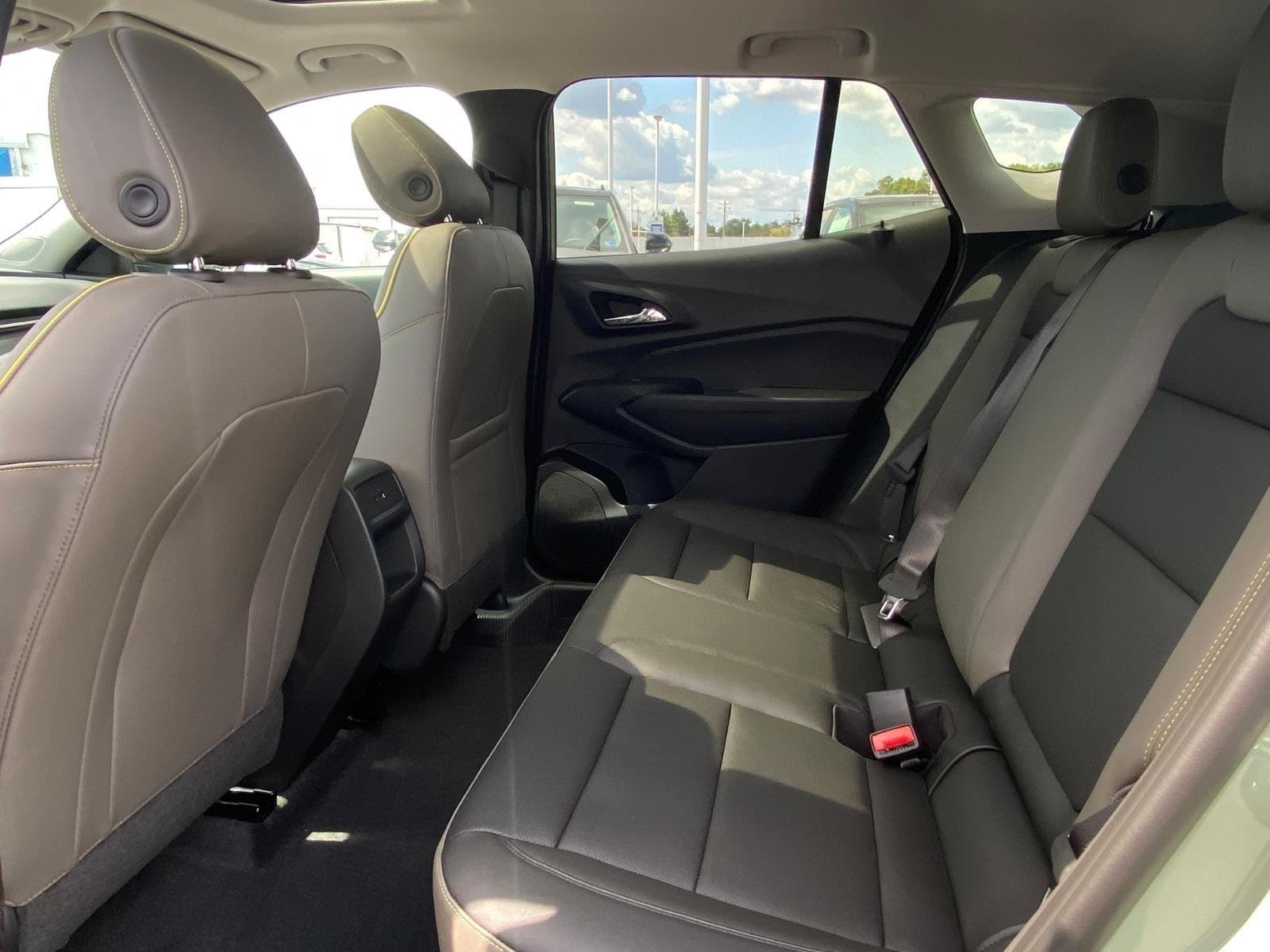 New 2026 Chevrolet Trax ACTIV w/ Sunroof Package FWD image 22