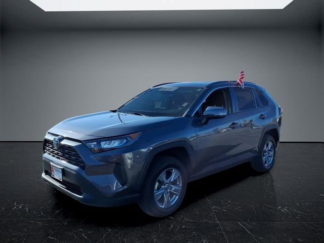 Used 2022 Toyota RAV4 LE AWD/4WD image 7