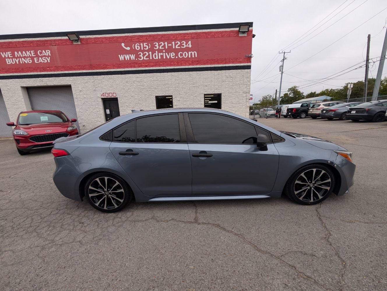 Used 2020 Toyota Corolla LE FWD image 5