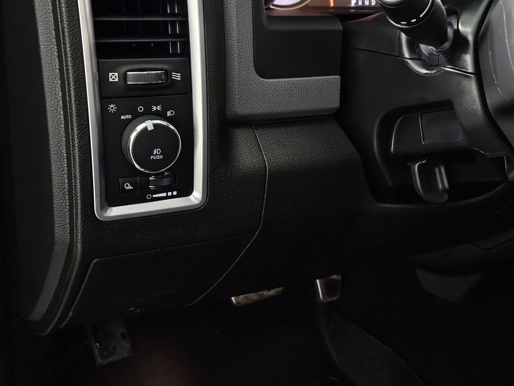 Used 2019 RAM 1500 Classic Warlock w/ Electronics Group RWD image 24