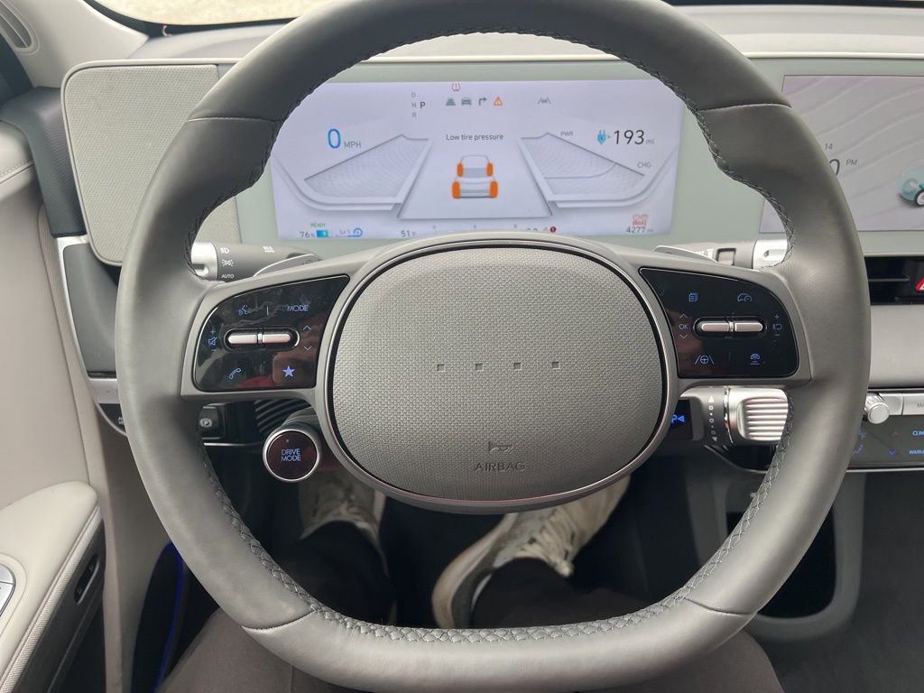 Used 2023 Hyundai Ioniq 5 Limited image 18