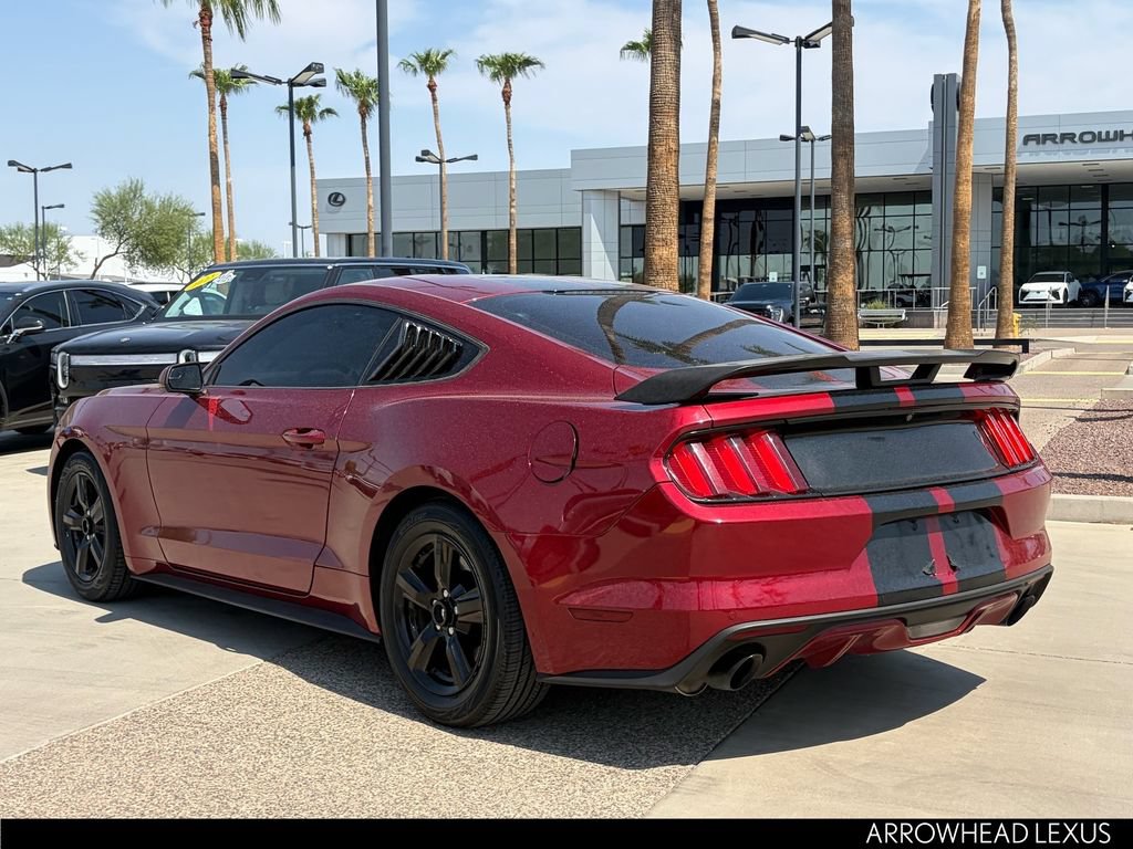 Used 2016 Ford Mustang Coupe RWD image 4
