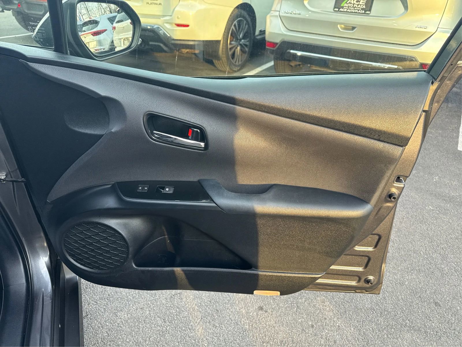 Used 2016 Toyota Prius Two image 20